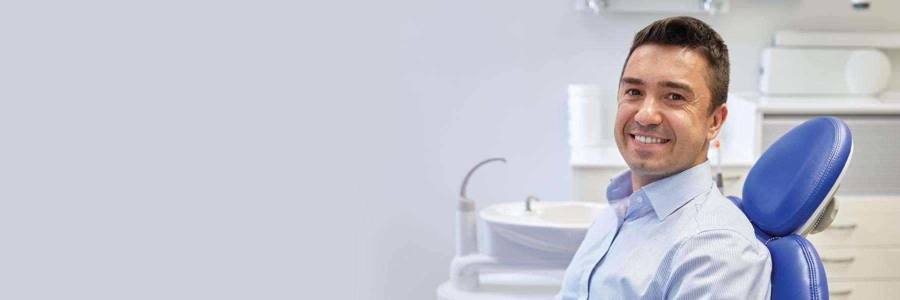 man during a dental emergency in perth 